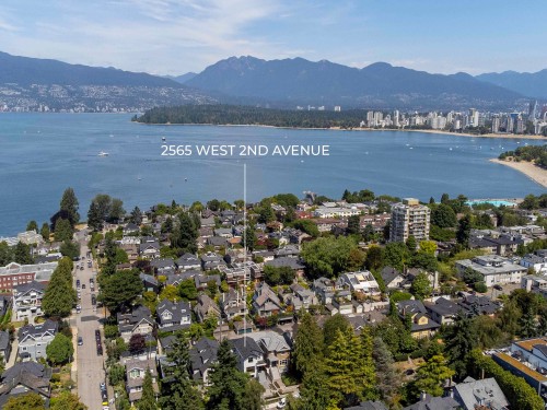 2565 2Nd Avenue W, Vancouver, BC 