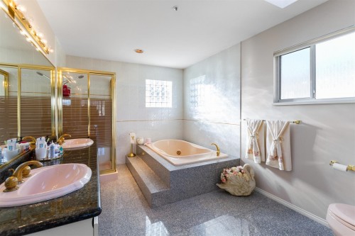 1028 51St Avenue W, Vancouver, BC 