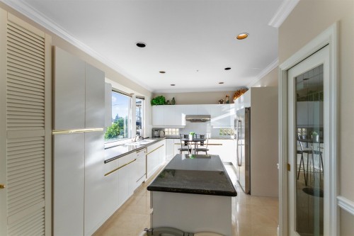 1028 51St Avenue W, Vancouver, BC 