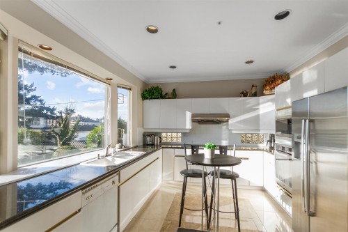 1028 51St Avenue W, Vancouver, BC 