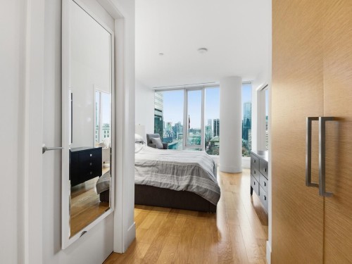 1701-667 Howe Street, Vancouver, BC 