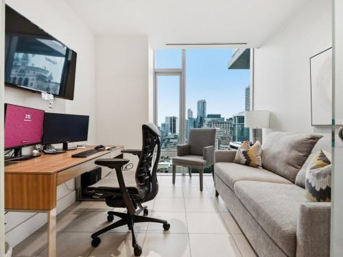 1701-667 Howe Street, Vancouver, BC 