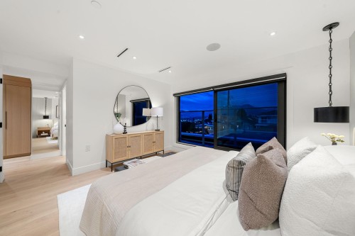 3679 Pandora Street, Vancouver, BC 