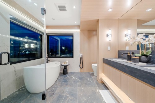 3679 Pandora Street, Vancouver, BC 