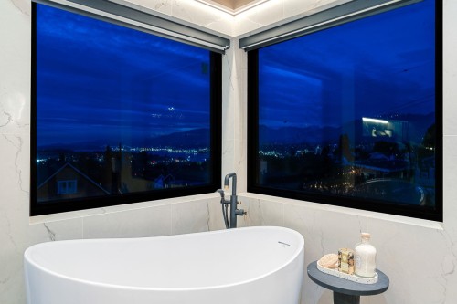 3679 Pandora Street, Vancouver, BC 