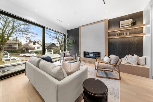 3679 Pandora Street, Vancouver, BC 