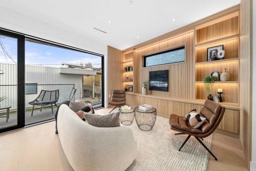 3679 Pandora Street, Vancouver, BC 