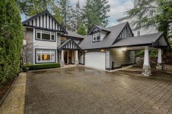 4081 Woodbury Avenue  North Vancouver, BC V7N 3N4