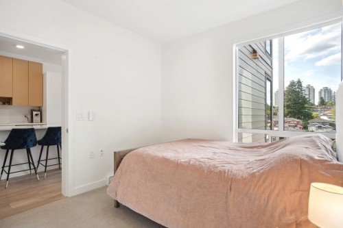 420-7599 15Th Street, Burnaby, BC 