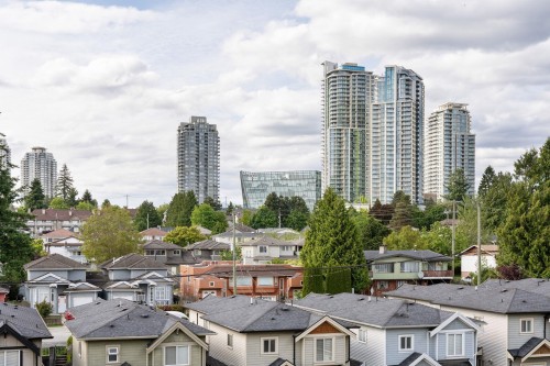 420-7599 15Th Street, Burnaby, BC 