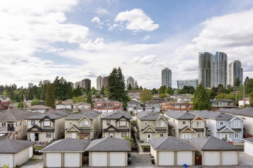 420-7599 15Th Street, Burnaby, BC 