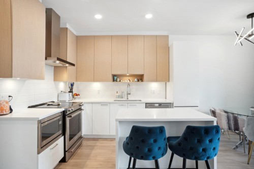 420-7599 15Th Street, Burnaby, BC 