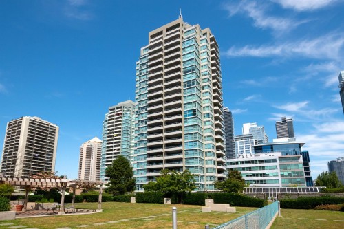 2402-4398 Buchanan Street  Burnaby, BC V5C 6R7