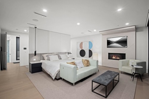 1027 Millstream Road, West Vancouver, BC 