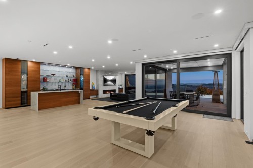 1027 Millstream Road, West Vancouver, BC 