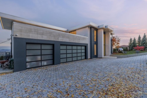 1027 Millstream Road, West Vancouver, BC 