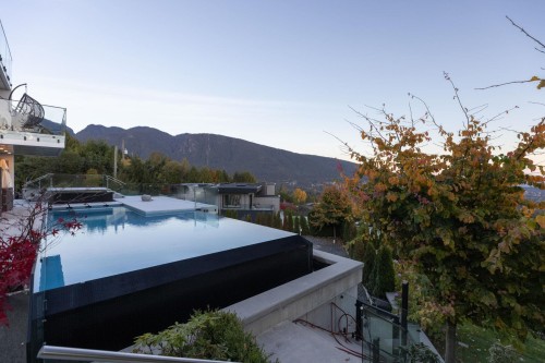 1027 Millstream Road, West Vancouver, BC 