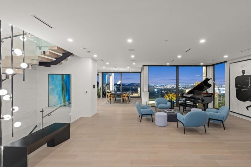 1027 Millstream Road, West Vancouver, BC 