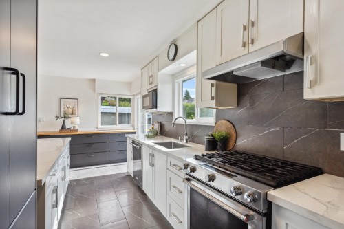 935 Beaconsfield Road, North Vancouver, BC 