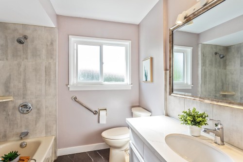 935 Beaconsfield Road, North Vancouver, BC 