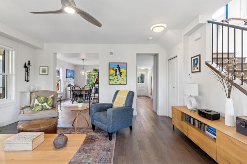 1-244 5Th Street E, North Vancouver, BC 