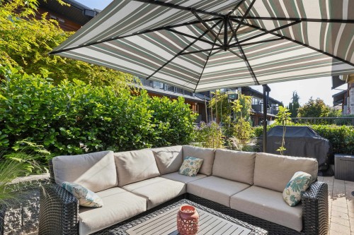 1-244 5Th Street E, North Vancouver, BC 