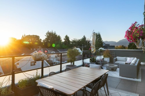 PH2-3939 Knight Street  Vancouver, BC V5N 3L8