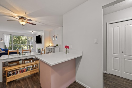 208-2551 Parkview Lane, Port Coquitlam, BC 