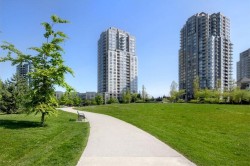 1606-3663 Crowley Drive  Vancouver, BC V5R 6H4