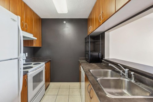 1606-3663 Crowley Drive, Vancouver, BC 