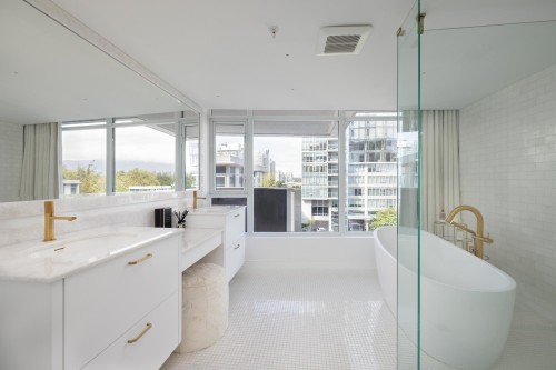 301-1233 Cordova Street W, Vancouver, BC 