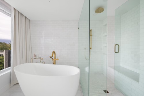 301-1233 Cordova Street W, Vancouver, BC 