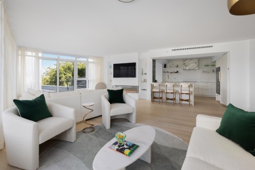 301-1233 Cordova Street W, Vancouver, BC 