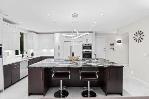 1130 Eyremount Drive, West Vancouver, BC 