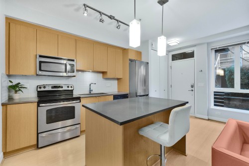 115-735 15Th Street W, North Vancouver, BC 