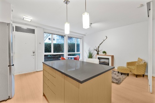 115-735 15Th Street W, North Vancouver, BC 