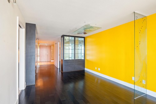 1002-499 Broughton Street, Vancouver, BC 