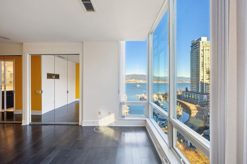 1002-499 Broughton Street, Vancouver, BC 