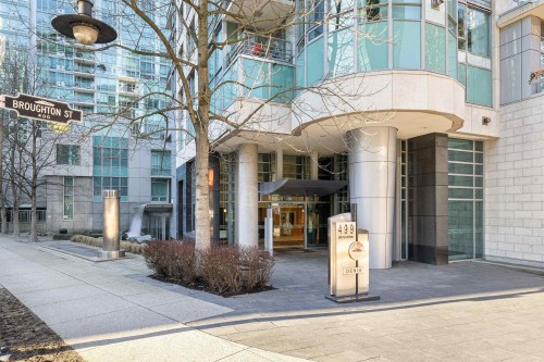 1002-499 Broughton Street, Vancouver, BC 