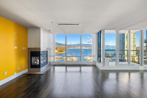 1002-499 Broughton Street, Vancouver, BC 