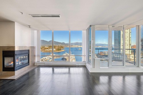 1002-499 Broughton Street, Vancouver, BC 