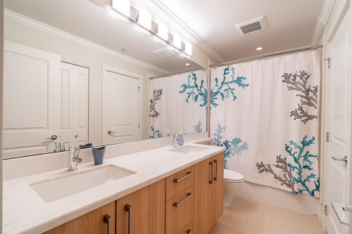 403-139 22Nd Street W, North Vancouver, BC 