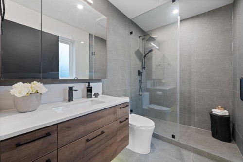 919 10Th Avenue E, Vancouver, BC 