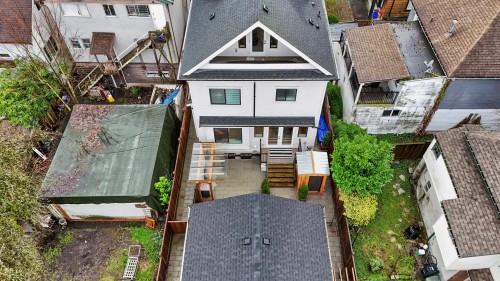 919 10Th Avenue E, Vancouver, BC 