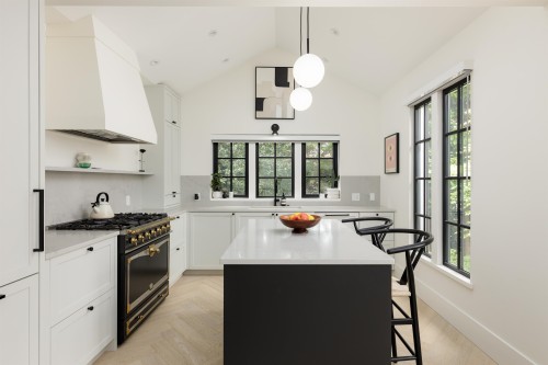 2502 33Rd Avenue W, Vancouver, BC 