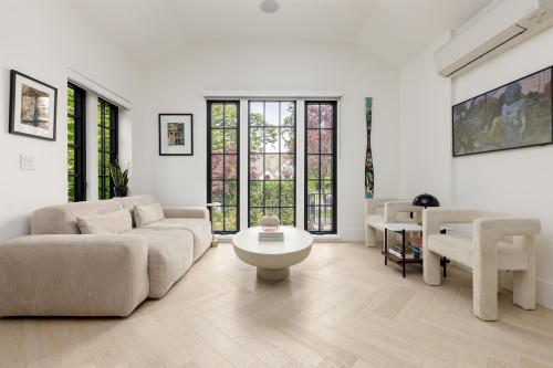 2502 33Rd Avenue W, Vancouver, BC 