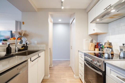 2-973 7Th Avenue W, Vancouver, BC 