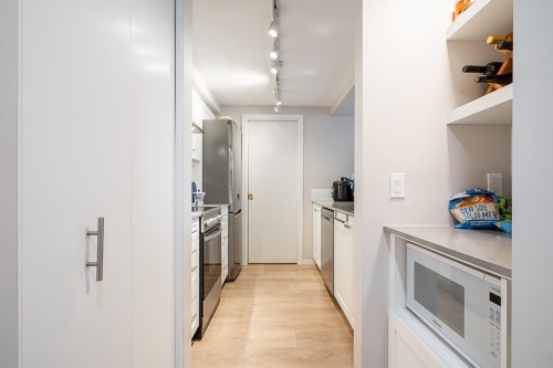 2-973 7Th Avenue W, Vancouver, BC 