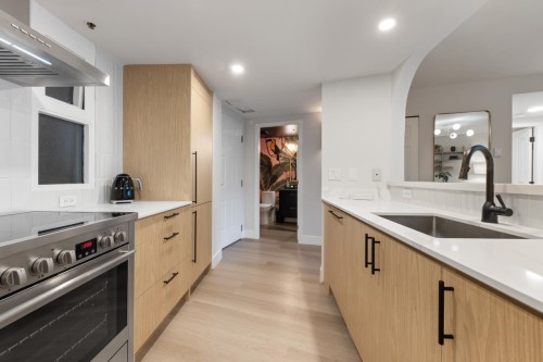 183 Keefer Place, Vancouver, BC 