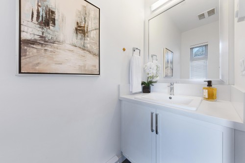 2763 Duke Street, Vancouver, BC 